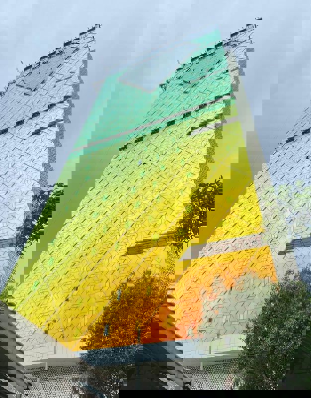 Office Space For Sale in Parinee I