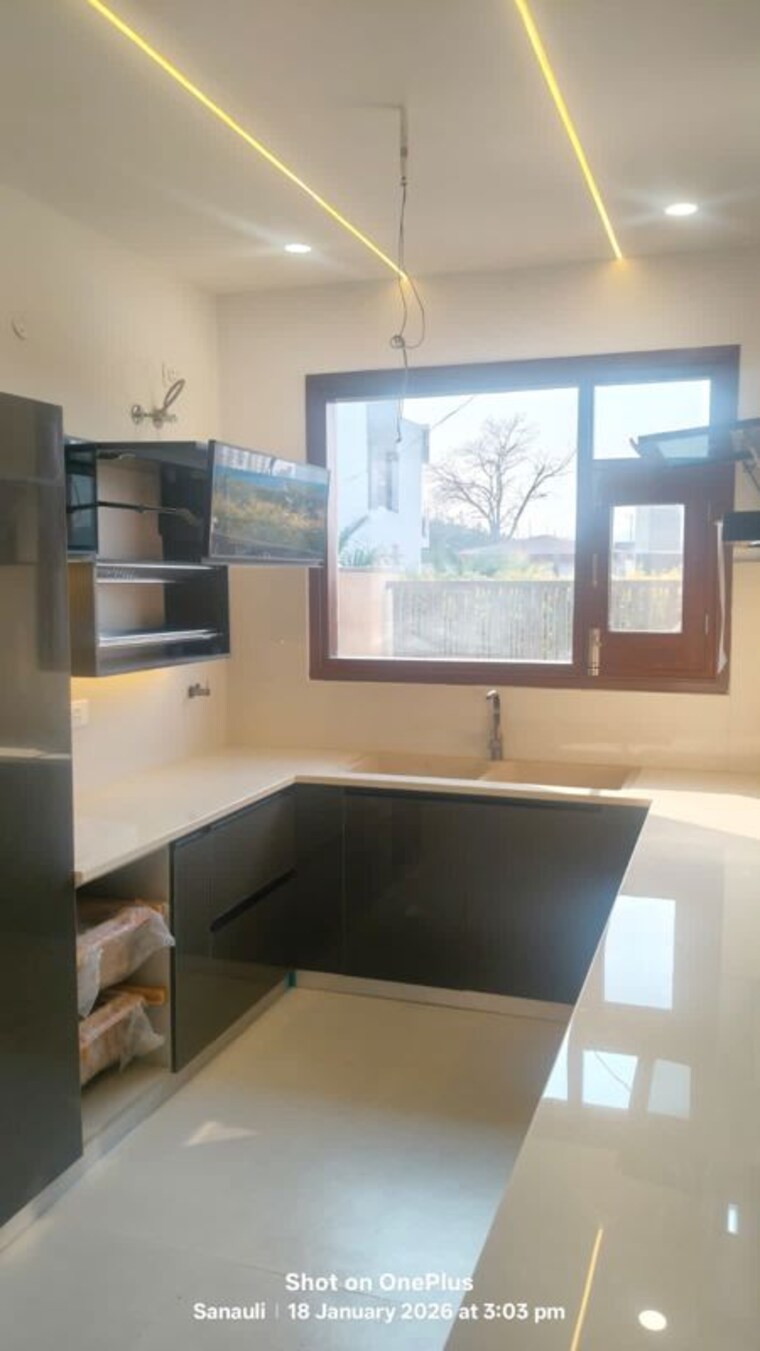 Kitchen, dhakoli 3 Bedroom 113 Sq.Yd. Apartment In Dhakoli Zirakpur 9812125