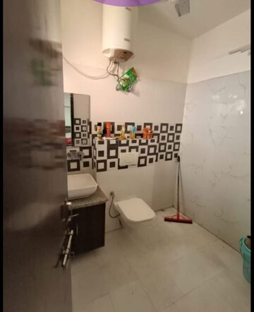 Attached Bathroom in 4 BHK Builder Floor at Sector 15 – for Rent