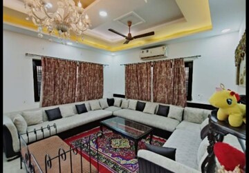 4 BHK Builder Floor For Rent in Sector 15