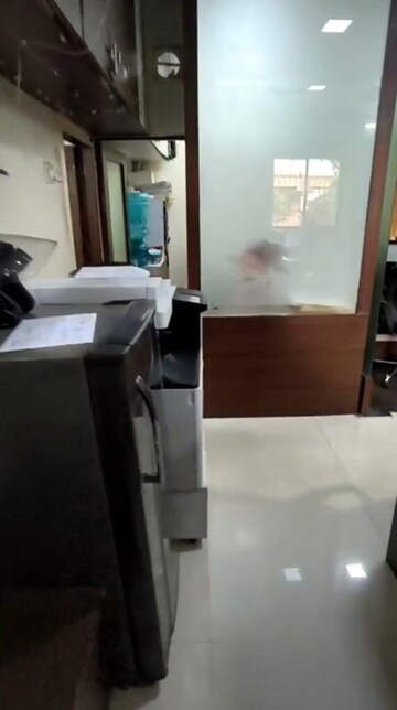  Office Space For Rent in Shubham Centre, Andheri East