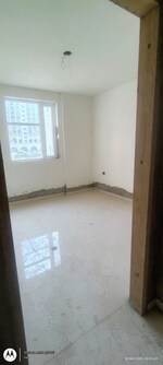 3 BHK + Servant Room 1775 Sq.Ft. Apartment in Omaxe R2