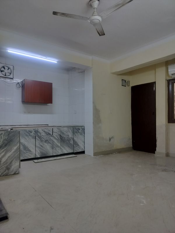 2 BHK + Extra Room Apartment For Sale in Vasant Kunj