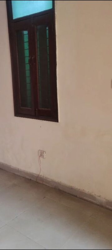 Room in 2 BHK Builder Floor at Govindpuram Residency, Govindpuram – for Sale