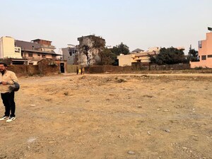  Plot For Sale in Sahastradhara Road