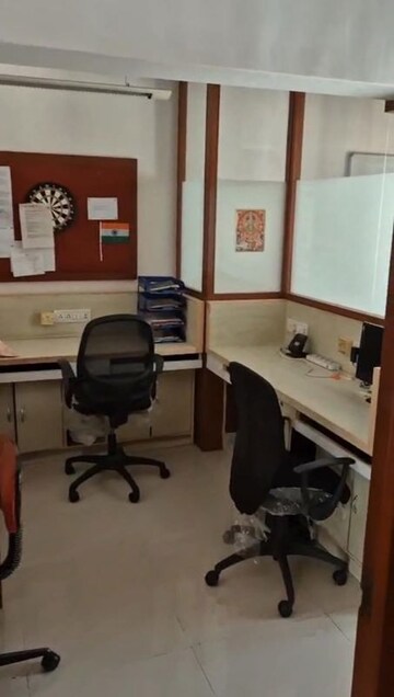  Office Space For Rent in Shubham Centre, Andheri East