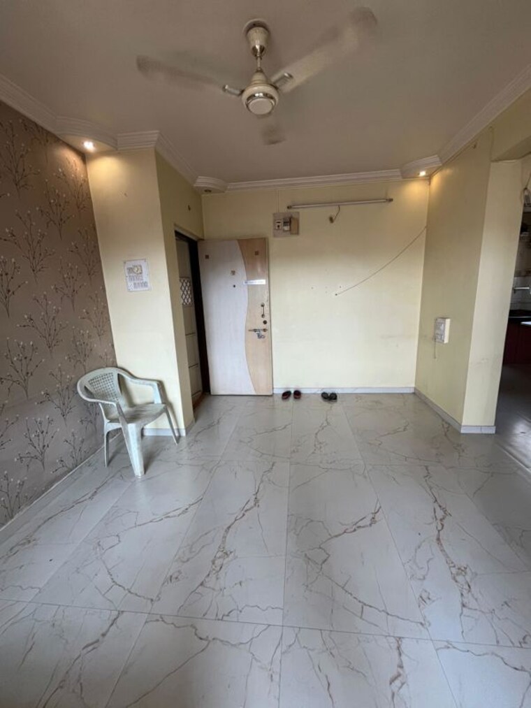Room, varanasi-society 1 Bedroom 650 Sq.Ft. Apartment In Warje Pune 9812193