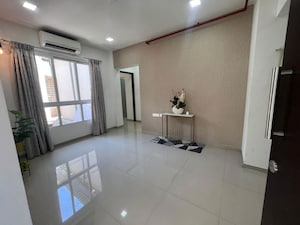 Room in 1 BHK Apartment at Puranik Ikigai, Ghodbunder Road – for Sale