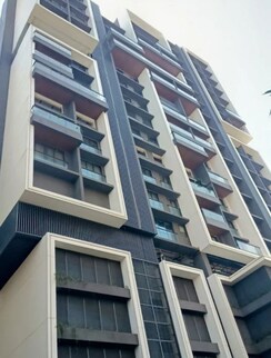 6 BHK + Pooja Room,Servant Room Apartment For Sale in Rustomjee Parishram