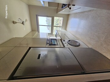 Furnished Amenities in 2 BHK Apartment at Hiranandani Castle Rock, Powai – for Rent