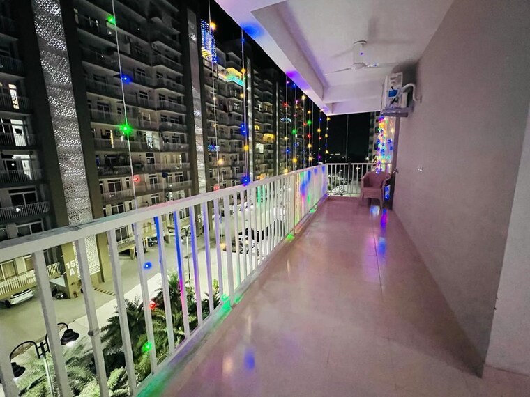 Balcony, motiaz-royal-citi 3 Bedroom 1910 Sq.Ft. Apartment In Ambala Highway Zirakpur 9812211