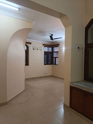 Room in 3 BHK Apartment at RWA Apartments Sector 29, Sector 29 – for Rent
