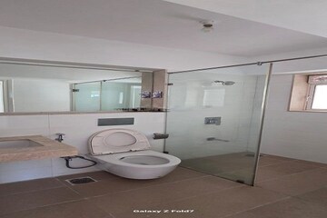 Team Area in 2 BHK Apartment at Godrej The Trees, Vikhroli East – for Sale