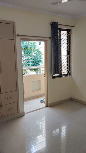 Room in 3 BHK Apartment at Doranda – for Rent