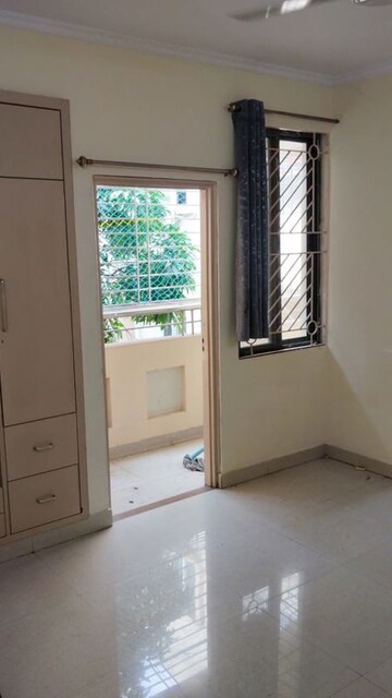 Room in 3 BHK Apartment at Doranda – for Rent