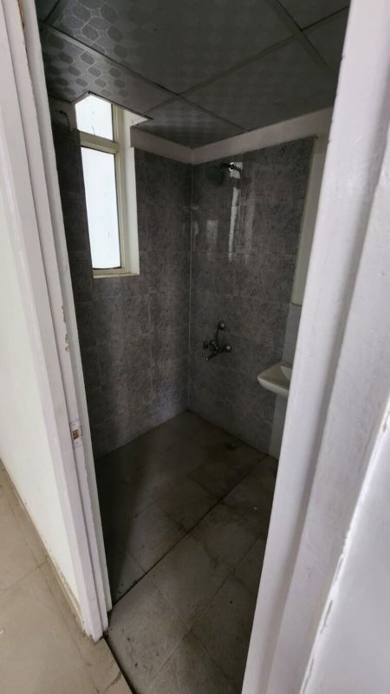 Balcony, suncity-avenue-76 2 Bedroom 635 Sq.Ft. Apartment In Sector 76 Gurgaon 9812249