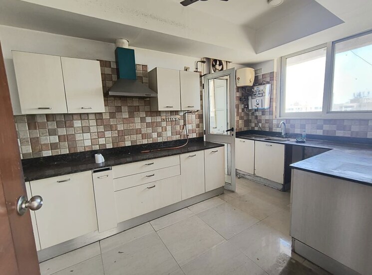 Kitchen, jaypee-greens-kalypso-court 3 Bedroom 2650 Sq.Ft. Apartment In Sector 128 Noida 9812277