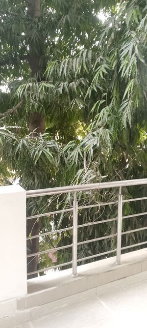 Balcony in 2.5 BHK Builder Floor at Arun Yamuna Enclave, Sector 30 – for Rent