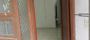 Balcony in 2.5 BHK Builder Floor at Arun Yamuna Enclave, Sector 30 – for Rent