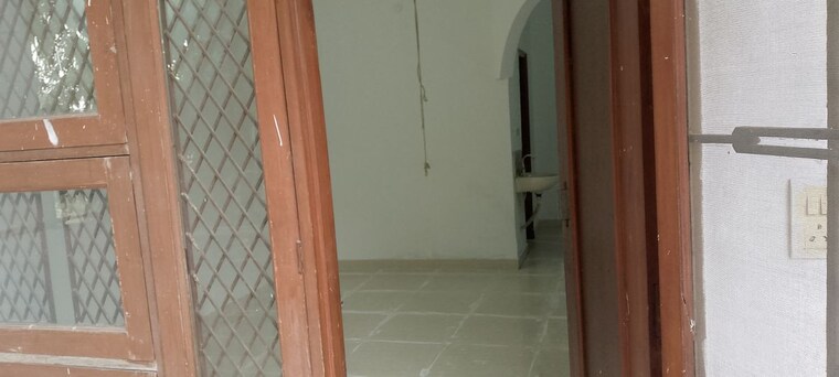 Balcony, arun-yamuna-enclave 2.5 Bedroom 170 Sq.Ft. Builder Floor In Sector 30 Faridabad 9812313