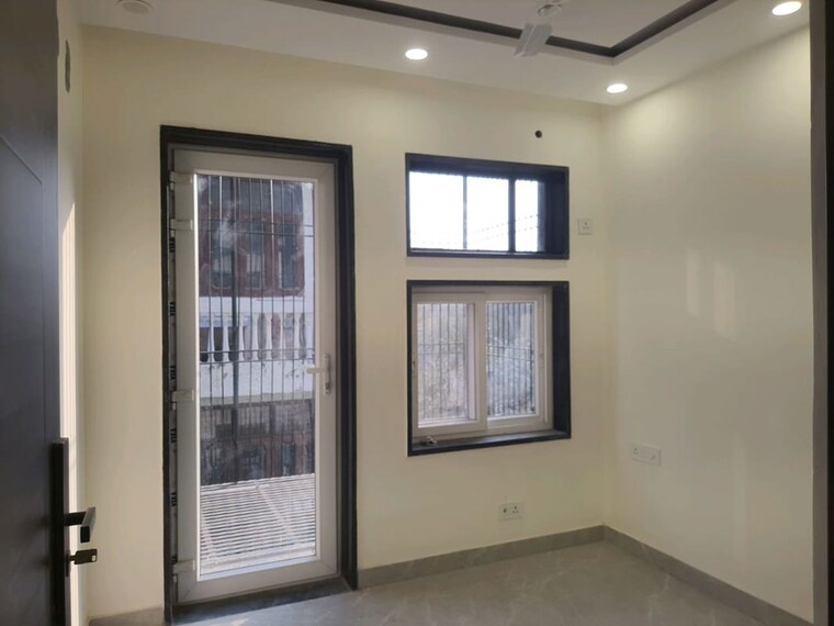 Room, ansal-plaza-sector-23 3 Bedroom 1850 Sq.Ft. Builder Floor In Sector 23 Gurgaon 9812332