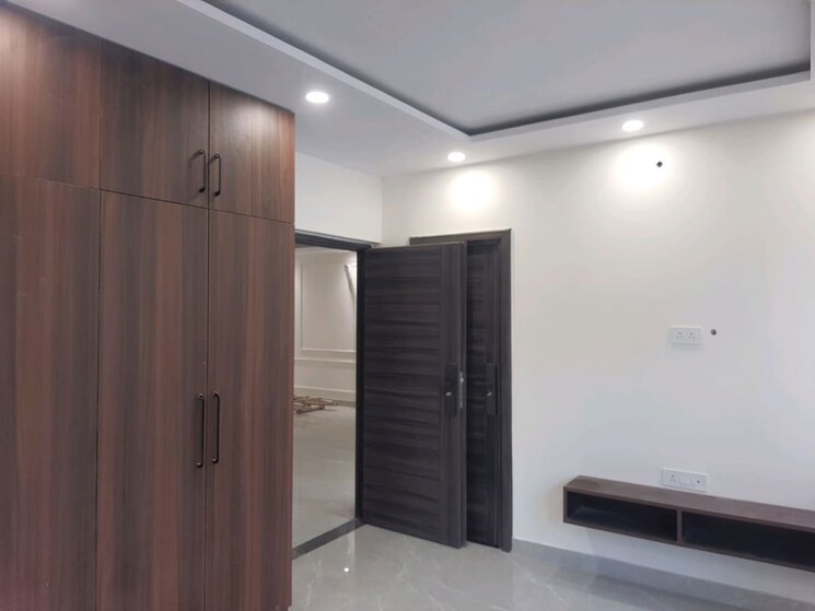 Room, ansal-plaza-sector-23 3 Bedroom 1850 Sq.Ft. Builder Floor In Sector 23 Gurgaon 9812332