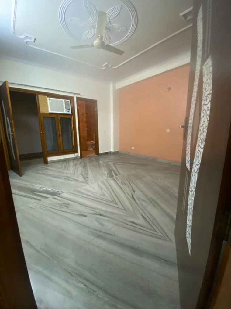 Bedroom, nangal dewat 3 Bedroom 1800 Sq.Ft. Builder Floor In Nangal Dewat Delhi 9812335