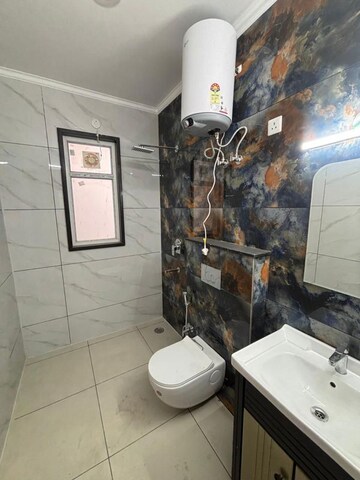 Attached Bathroom in 3 BHK Builder Floor at Sector 45 – for Rent