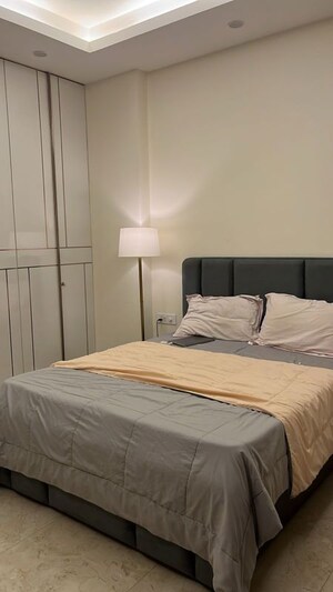 Bedroom in 3 BHK Builder Floor at Sector 45 – for Rent