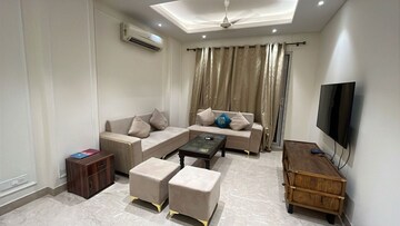 Living Room in 3 BHK Builder Floor at Sector 45 – for Rent