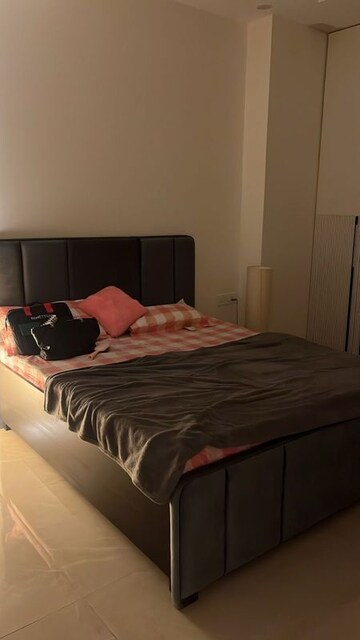 Bedroom in 3 BHK Builder Floor at Sector 45 – for Rent