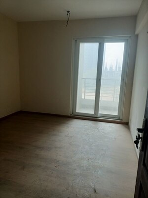 Room in 4 BHK Apartment at Lotus Panache, Sector 110 – for Sale