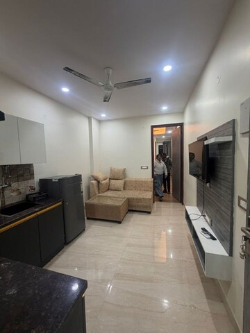 Living Room in 1 BHK Builder Floor at Sector 14 – for Rent
