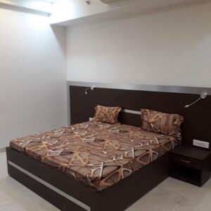 Bedroom in 4 BHK Apartment at Indiabulls Enigma, Vishnu Garden – for Rent