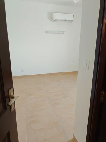 Room in 2 BHK Independent House at RWA Apartments Sector 30, Sector 30 – for Rent