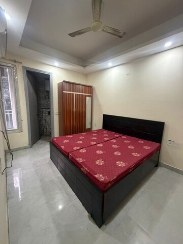 Bedroom in 3 BHK Builder Floor at Sector 30 – for Rent