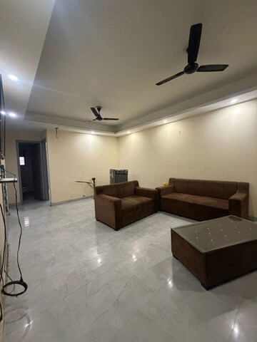 Living Room in 3 BHK Builder Floor at Sector 30 – for Rent