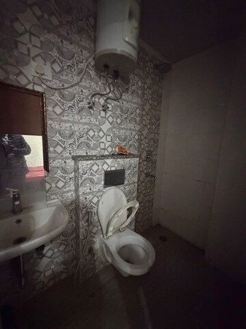 Bathroom in 3 BHK Builder Floor at Sector 30 – for Rent