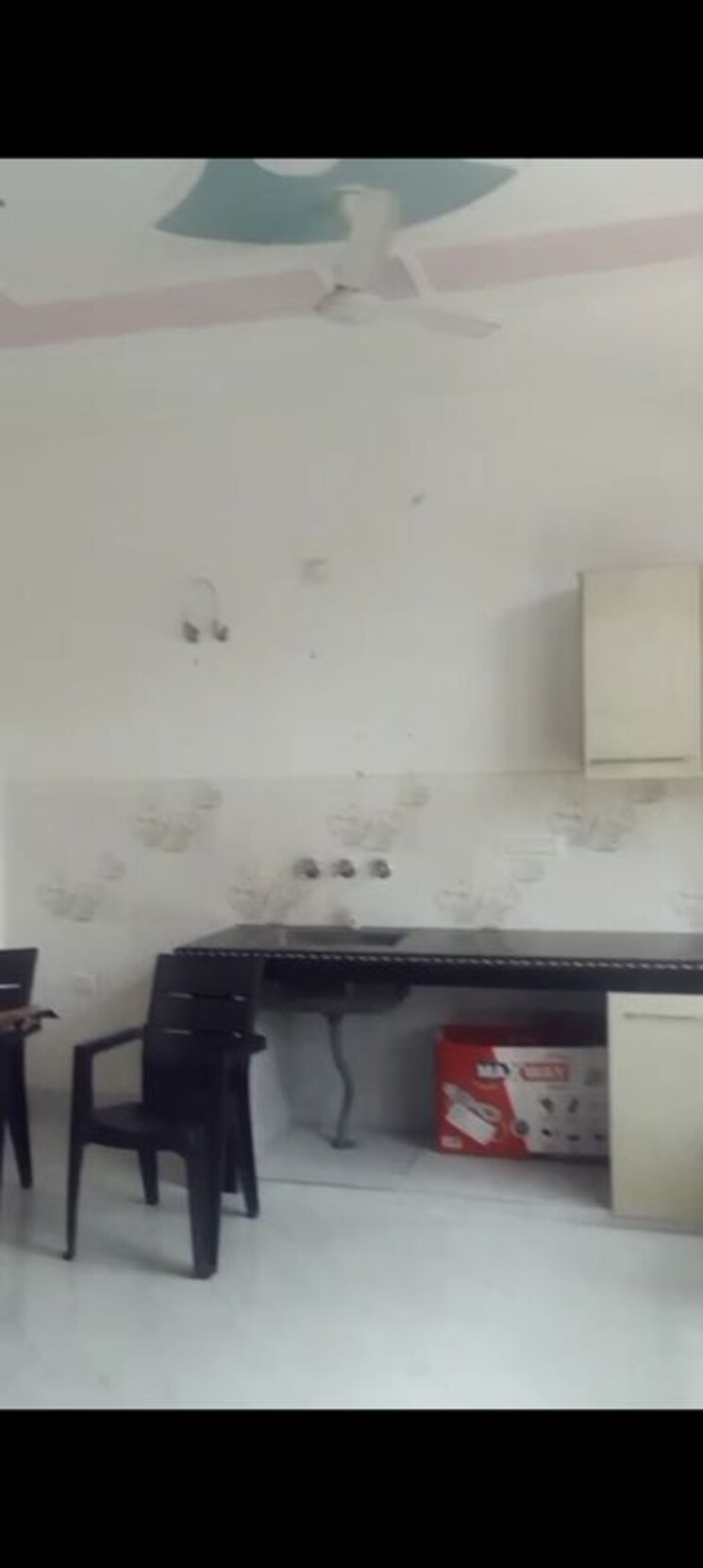 Kitchen, mu 1 greater noida 2 Bedroom 60 Sq.Mt. Independent House In Mu 1 Greater Noida Greater Noida 9812369