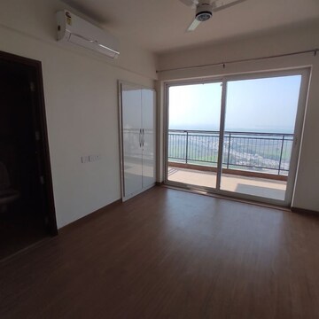 Room in 3 BHK Apartment at Godrej Meridien, Mohammad Heri Village – for Rent