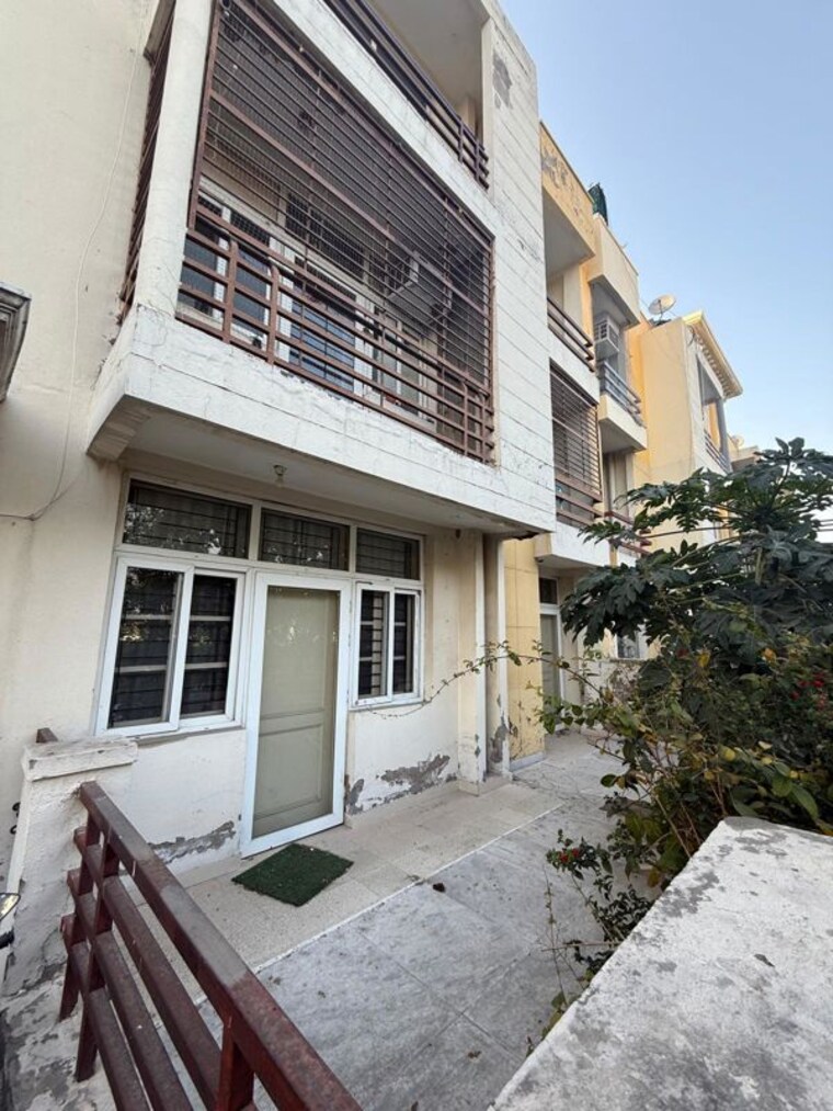 Exterior View, ansal-api-luxury-floors 3 Bedroom 1500 Sq.Ft. Builder Floor In KharaR Banur Road Chandigarh 9812378