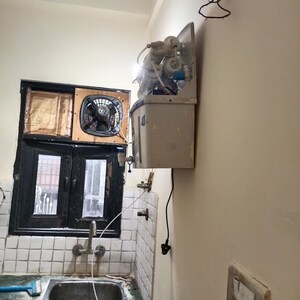 Furnished Amenities in 2 BHK Independent House at ARV Park, Sector 63 – for Rent