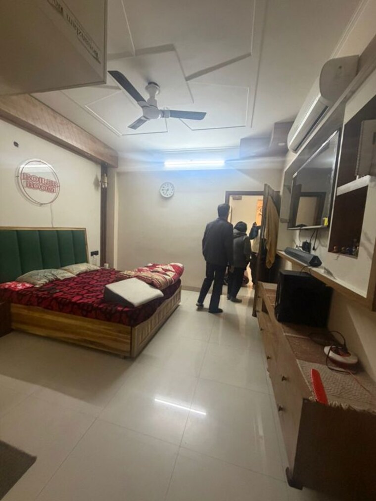 Master Bedroom, sector 15 2 Bedroom 1500 Sq.Ft. Builder Floor In Sector 15 Gurgaon 9812384