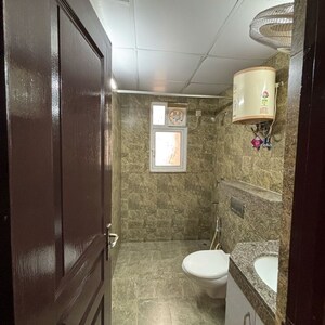 Bathroom in 3 BHK Apartment at Experion The Heart Song, Sector 108 – for Rent