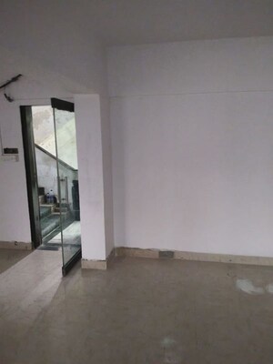  Office Space For Rent in Crystal Point Mall, Andheri West