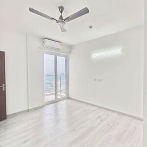 Room in 3 BHK Apartment at Hero Homes Gurgaon, Sector 104 – for Rent