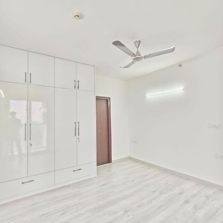 Room, hero-homes-gurgaon 3 Bedroom 1359 Sq.Ft. Apartment In Sector 104 Gurgaon 9812410