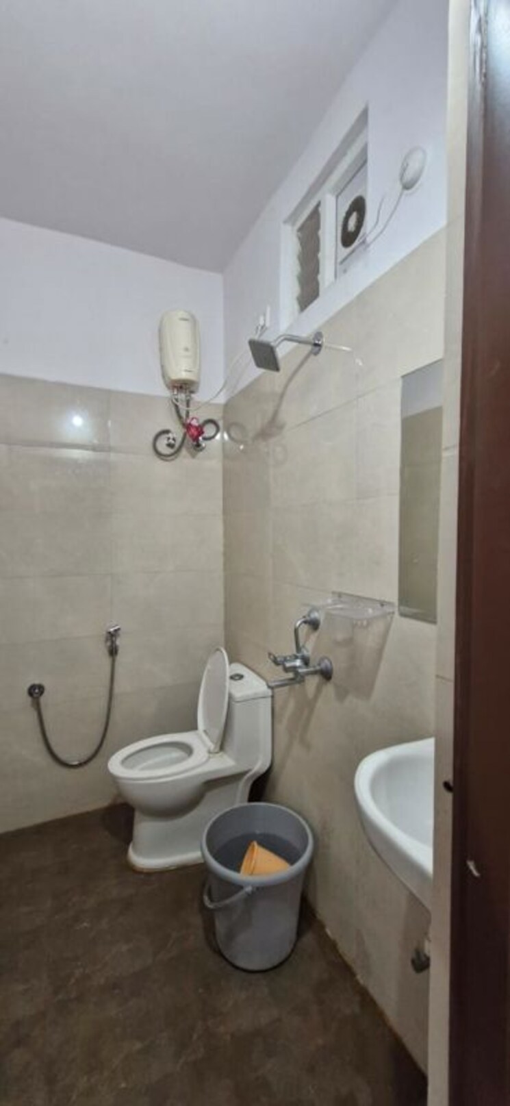 Bathroom, kondapur 2 Bedroom 1400 Sq.Ft. Builder Floor In Kondapur Hyderabad 9812427
