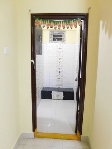 Building Lobby in 3 BHK Builder Floor at Kondapur – for Rent