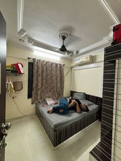 2 BHK + Pooja Room Apartment For Rent in Oberoi Realty Park View